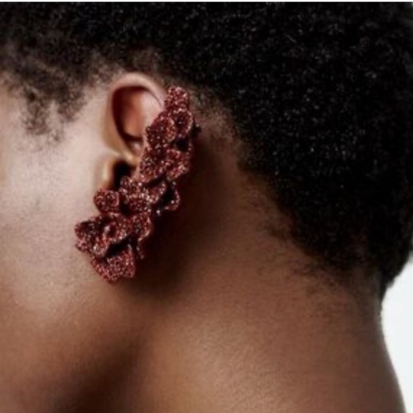 Zara Jewelry - NWT. Zara Red Metallic Floral-Shaped Ear Cuff Earrings with Matching Rhi…